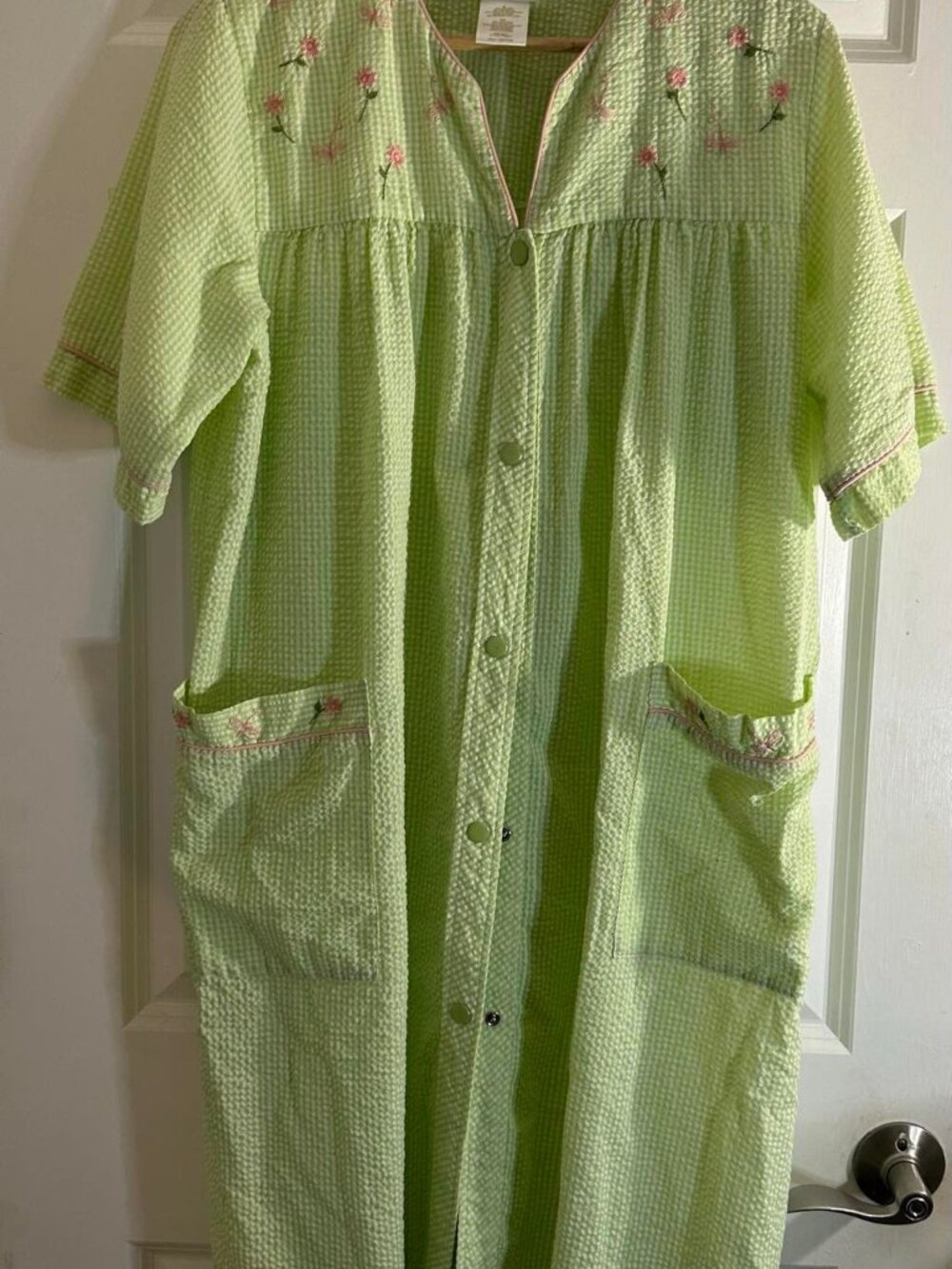 Secret Treasures Gingham Seersucker House Dress/Robe - Size S - Picture 2 of 4